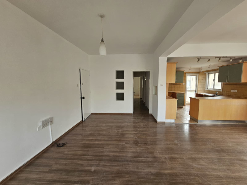 Gazimağusa Baykal Bölgesinde SATILIK 3+1 Daire