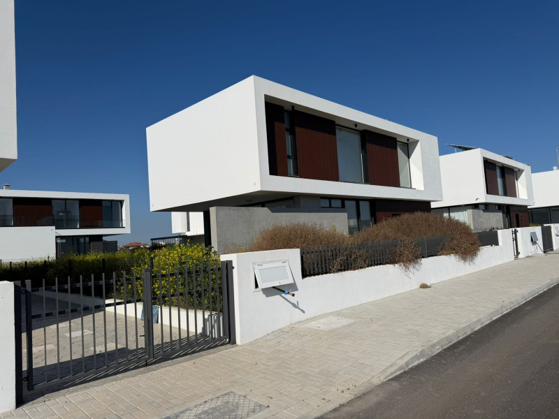 Villa con piscina privata in Vendita a Yenibogazici